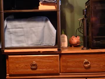 Ron2152025 Chaturbate stream image from April 19, 2025