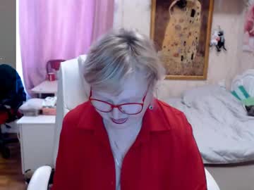 Shinysunmargo Chaturbate stream image from April 19, 2025