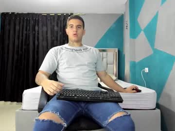 Simonkeler Chaturbate stream image from April 19, 2025