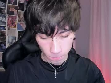 Liamelf Chaturbate stream image from April 19, 2025