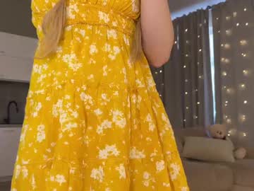 Shyrubate Chaturbate stream image from April 19, 2025