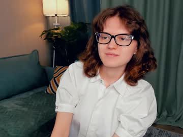 Odettechurchwell Chaturbate stream image from April 19, 2025