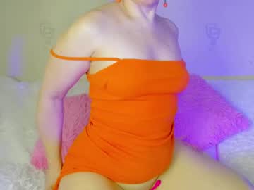 Mia_Wintermood Chaturbate stream image from April 19, 2025