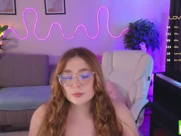 Cosycute Chaturbate stream image from April 19, 2025