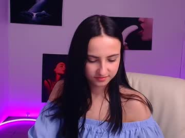 Niikol_ Chaturbate stream image from April 19, 2025