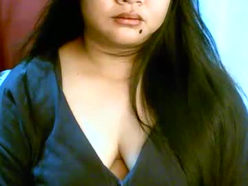Pinayjona Chaturbate stream image from April 19, 2025