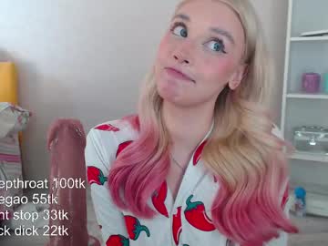 Vickyfuckingdoll Chaturbate stream image from April 19, 2025