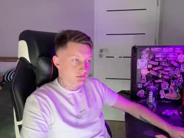 Nicholas_Gray Chaturbate stream image from April 19, 2025