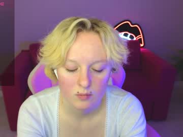 Supernovax3 Chaturbate stream image from April 19, 2025