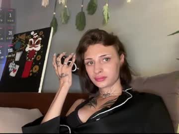 Barbie_Bi Chaturbate stream image from April 19, 2025