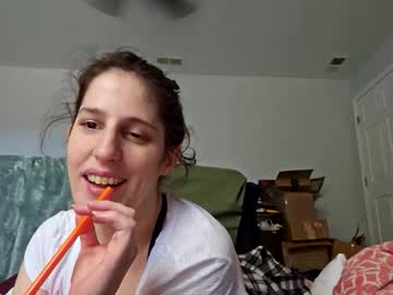 Hannukahhottie Chaturbate stream image from April 19, 2025