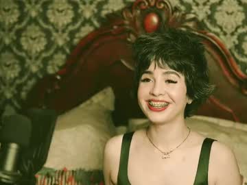J_O_A_N Chaturbate stream image from April 19, 2025