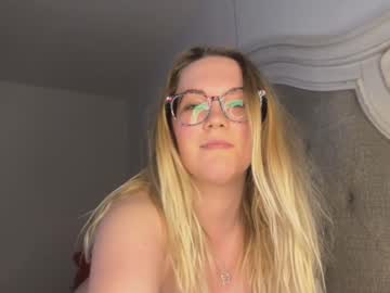 X_Dreamgirl_X Chaturbate stream image from April 20, 2025