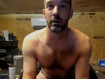 Kennykylesc Chaturbate stream image from April 20, 2025
