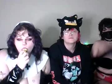 Bunnee83 Chaturbate stream image from April 20, 2025