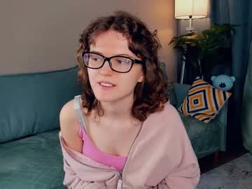 Odettechurchwell Chaturbate stream image from April 20, 2025