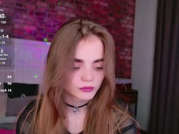 Sophiesuvi Chaturbate stream image from April 20, 2025
