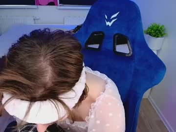 Topcranberry Chaturbate stream image from April 20, 2025