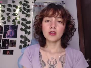 Violet_Bluee Chaturbate stream image from April 20, 2025