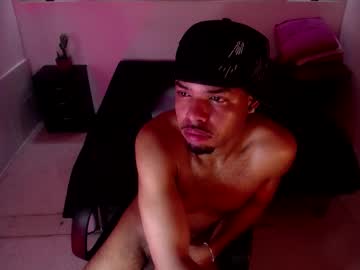 Williams__Collins Chaturbate stream image from April 20, 2025