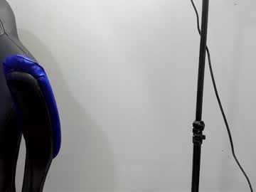 Yelena03 Chaturbate stream image from April 20, 2025