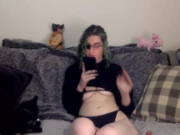 Dantessins Chaturbate stream image from April 20, 2025
