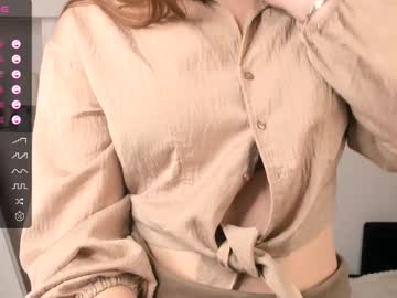 Elvinagabriel Chaturbate stream image from April 20, 2025