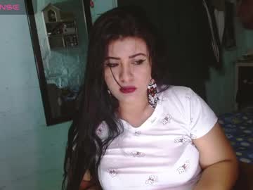 Luna_India Chaturbate stream image from April 20, 2025