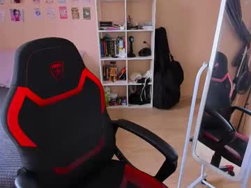 Olivertasty Chaturbate stream image from April 20, 2025