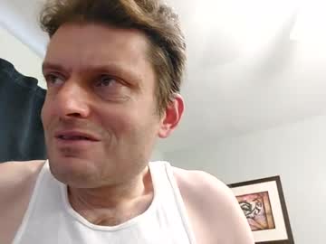 Undress_Me_ Chaturbate stream image from April 20, 2025