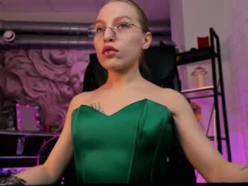 Aphexqueen Chaturbate stream image from April 20, 2025