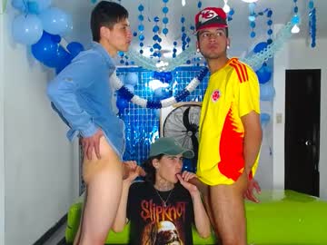 Icevermilk Chaturbate stream image from April 20, 2025