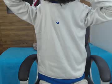 Jhoellx Chaturbate stream image from April 20, 2025