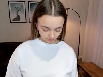 Loracrockett Chaturbate stream image from April 20, 2025