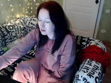Marlenelue Chaturbate stream image from April 20, 2025