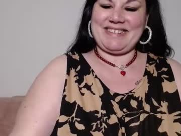 Marry_Issa Chaturbate stream image from April 20, 2025