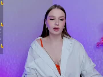 Michellemilerr Chaturbate stream image from April 20, 2025