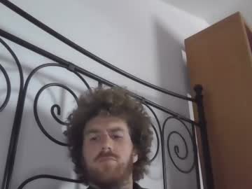 Sonnythegoldenfish Chaturbate stream image from April 20, 2025