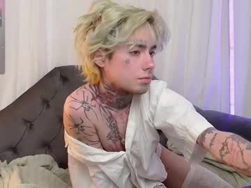 Juuzou_Kit Chaturbate stream image from April 20, 2025