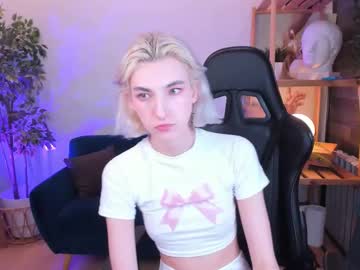 Mia_Cheers Chaturbate stream image from April 20, 2025