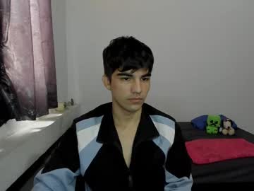 Pakun_ Chaturbate stream image from April 20, 2025