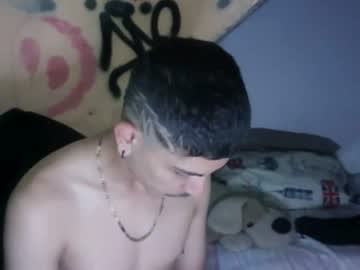 Yourgodzeus Chaturbate stream image from April 20, 2025