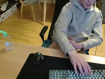 Captainleviaot Chaturbate stream image from April 20, 2025