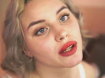Abigail_Lewis Chaturbate stream image from April 20, 2025