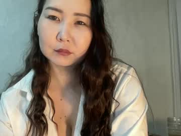Foxyjaze Chaturbate stream image from April 20, 2025