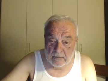 Ciaoamoremio4 Chaturbate stream image from April 20, 2025