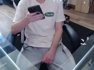 Heavensent_Shyboy Chaturbate stream image from April 20, 2025