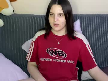 Vertuliana Chaturbate stream image from April 20, 2025