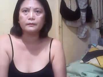 Yesimpretty Chaturbate stream image from April 20, 2025
