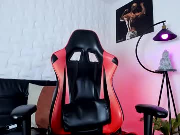 Casticatheking Chaturbate stream image from April 20, 2025